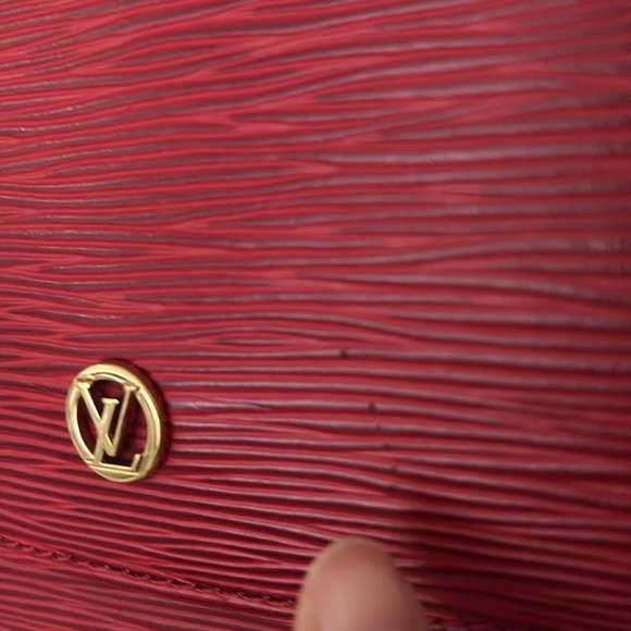 Louis Vuitton Red Epi Crossbody Bag authentic - Picture 15 of 16